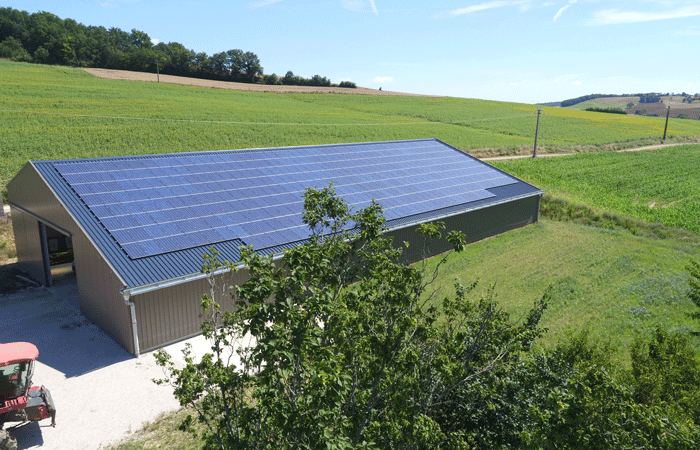 hangar agricole panneaux solaires